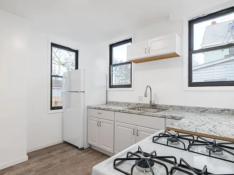 84 N Allen St #1 — Photo 6
