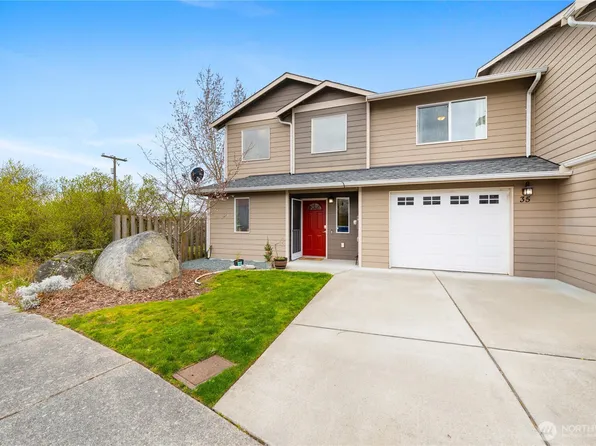 35 NE Melrose Drive, Oak Harbor, WA 98277