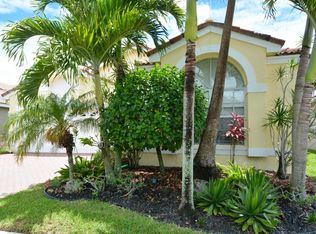 9647 Honeybell Cir, Boynton Beach, FL 33437