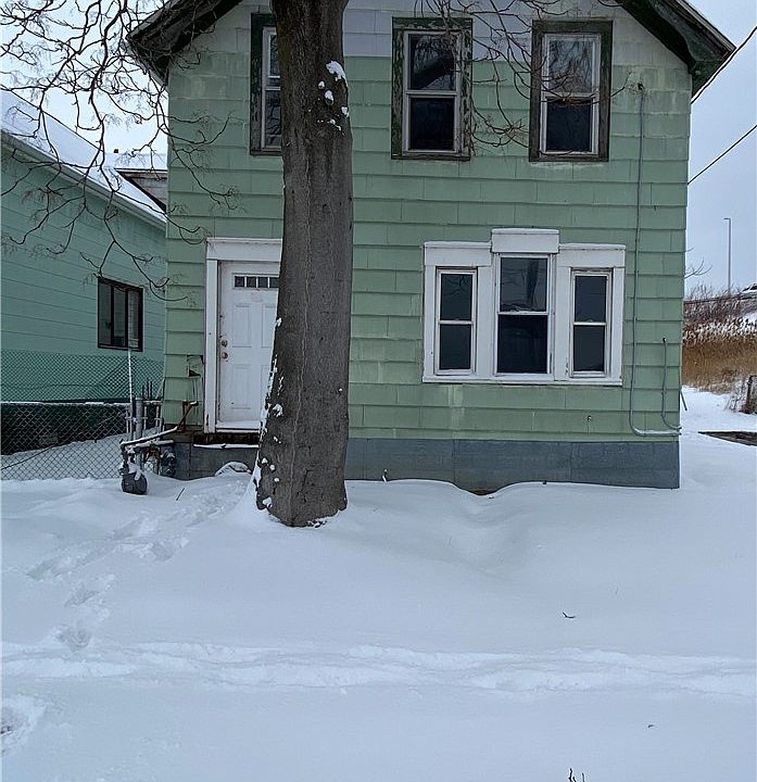 1st image of 66 Selkirk St