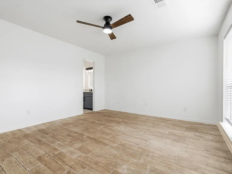17003 Davenport Rd — Photo 34