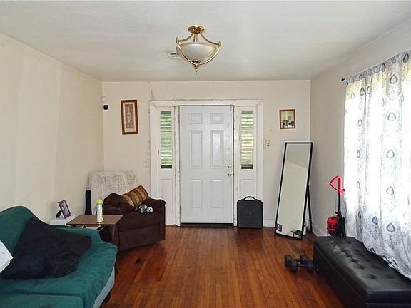 5th image of 1226 Shirley Dr