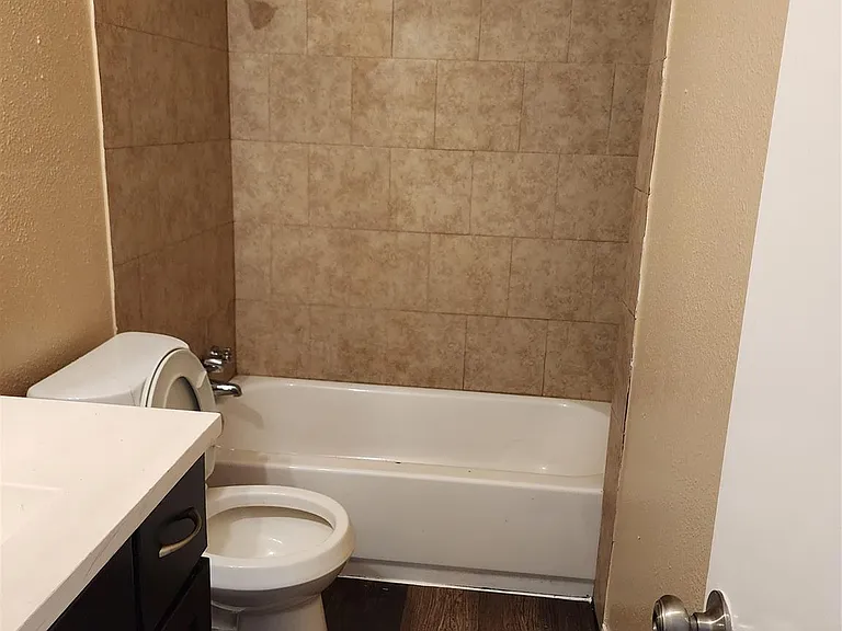 4311 Yellowstone Blvd #3 — Photo 6
