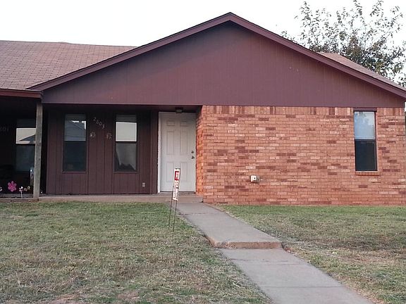 2nd image of 2803 Glen Oaks Dr