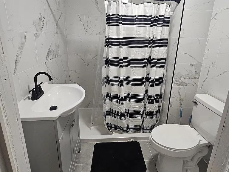 501 Calvert St — Photo 7