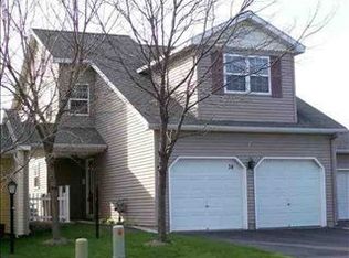 38 Brook St, Rensselaer, NY 12144