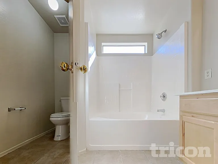 23141 W Ashleigh Marie Dr — Photo 9