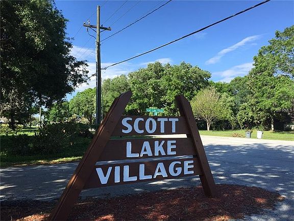 3rd image of 712 Scott Lake Vlg N