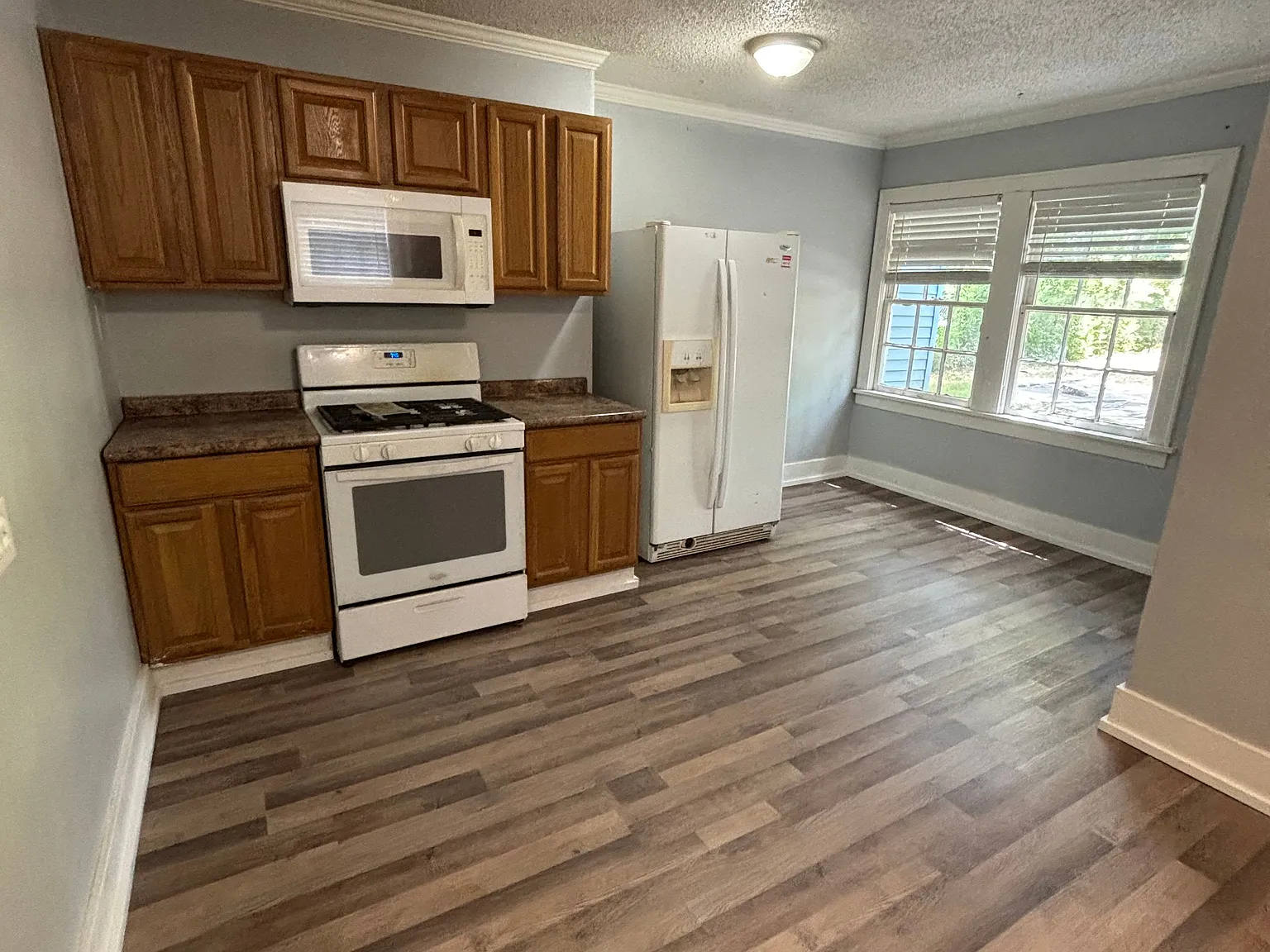 3 bed, 1570 sqft, $1,200 — Photo 3