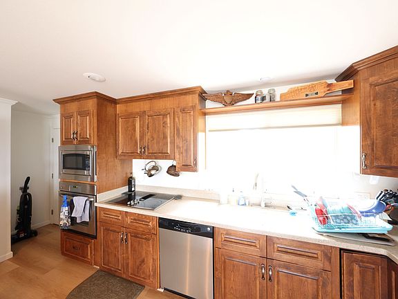 5th image of 14329 Gibralter Rd