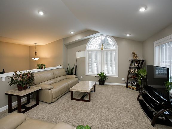 1008 eley st-104