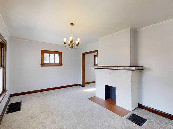2nd image of 303 Brehl Ave