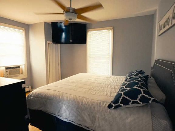 5th image of 835 Engard Ave