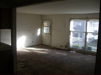 2nd image of 20105 Oak Ln