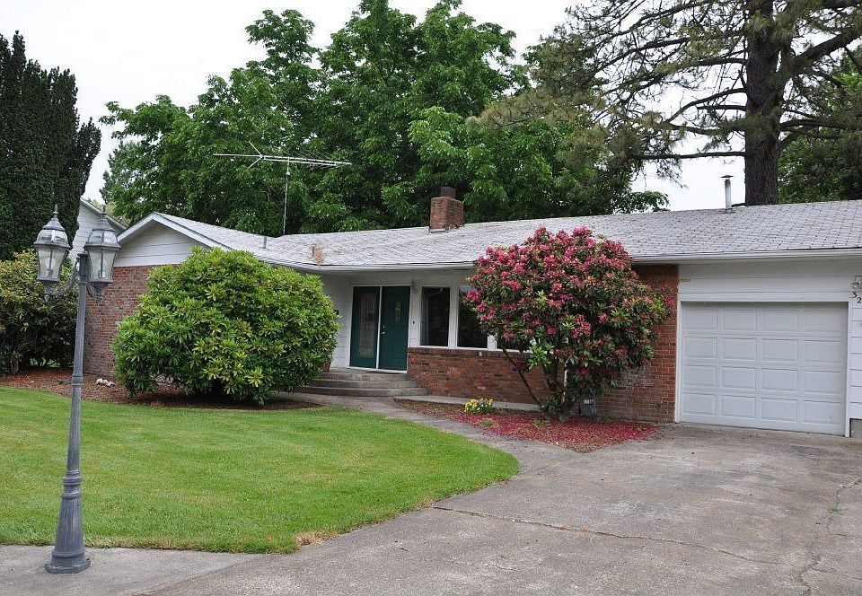 For Sale: 32935 Blackberry Lane, Tangent, OR 97389