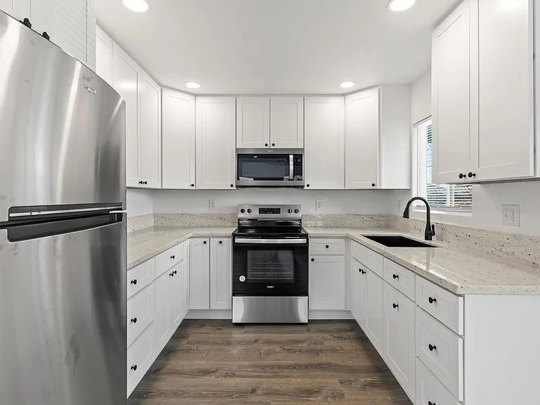 630 Kailana St — Photo 1