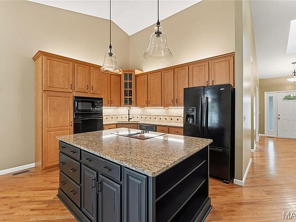 5th image of 5604 Hillcamp Ct