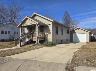201 & 201 E, East Peoria, IL 61611