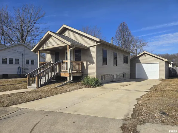 201 & 201 E, East Peoria, IL 61611