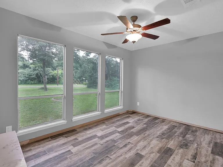 5928 Sinclair Dr — Photo 17