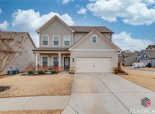 1627 Davey Cir, Hoschton, GA 30548