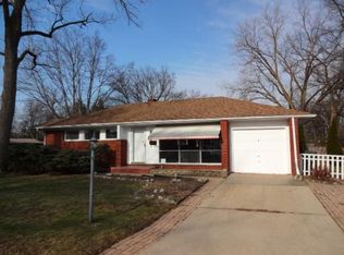 917 Midway Rd, Northbrook, IL 60062