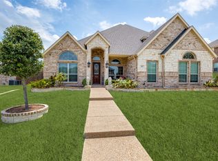 412 Parade Rd, Desoto, TX 75115