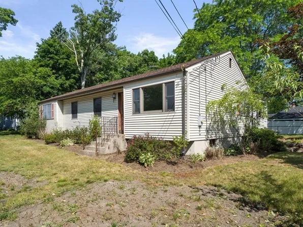 50 Main St, Medway, MA 02053
