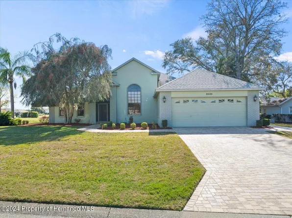 8440 Maybelle Dr, Weeki Wachee, FL 34613