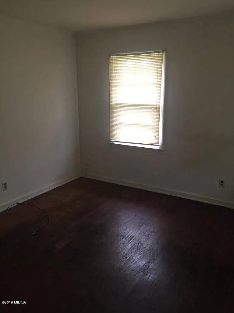 2361 Kensington Rd photo 1