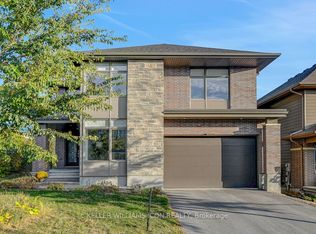 611 Gabriola Way, Ottawa, ON K2T0M2