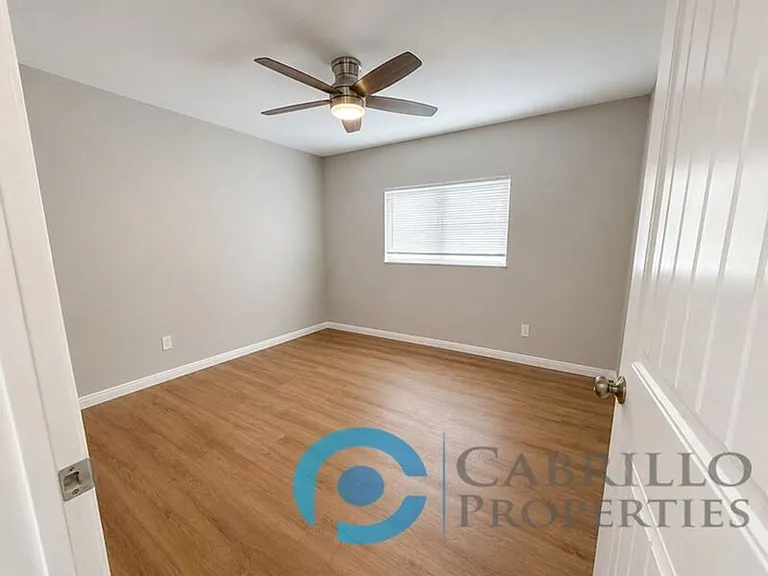 4328 Louisiana St #4 — Photo 7