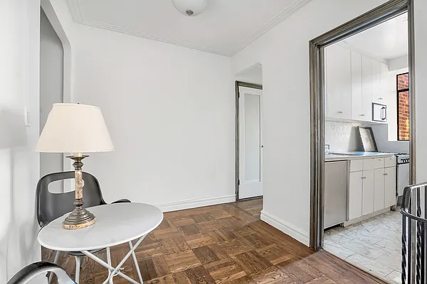 Sold by Bank Neary | media 16