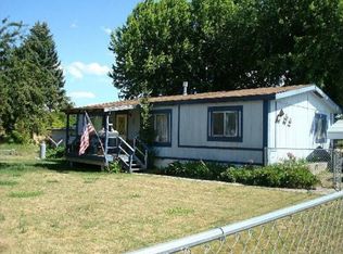 110 NW Vanderpool St, Dufur, OR 97021