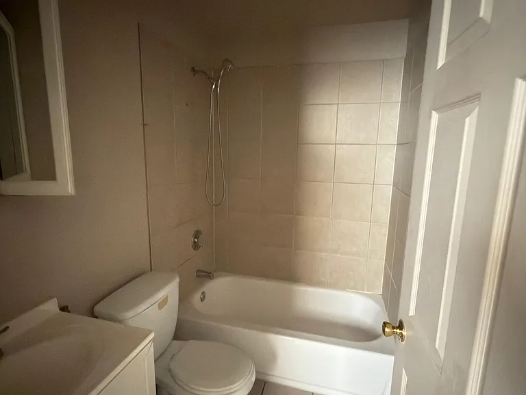 80 Auburn St #1 — Photo 2