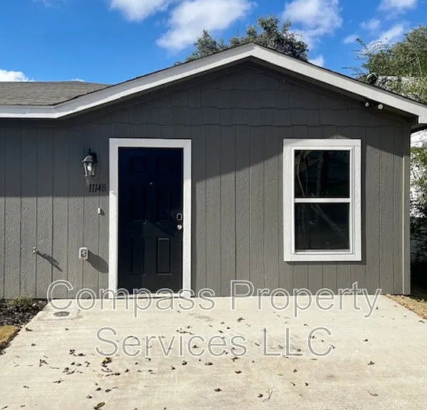 1114B Chestnut St — Photo 2