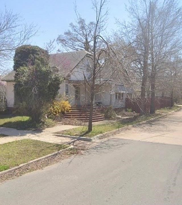 1st image of 1701 E Broadway Ave