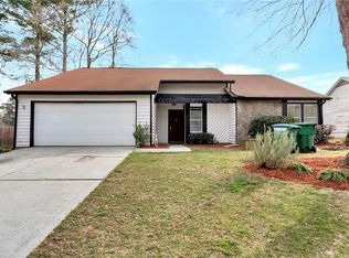 941 Devon Ct NW, Lilburn, GA 30047