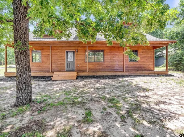 327 Laurel Ln, Holly Lake Ranch, TX 75765