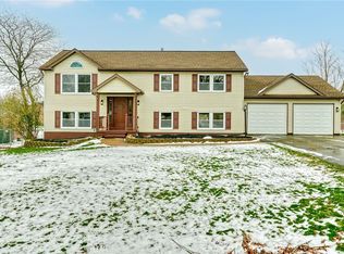 7776 Roder Pkwy, Ontario, NY 14519