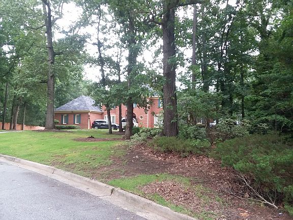 3rd image of 415 Dix Lee On Dr