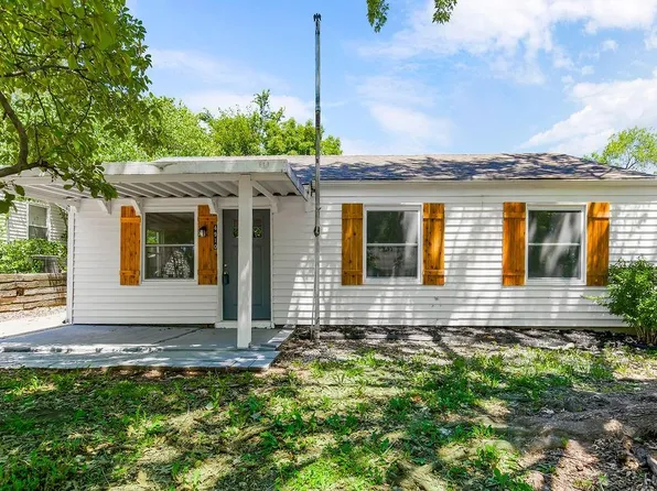 4910 Crest Dr, Kansas City, KS 66106