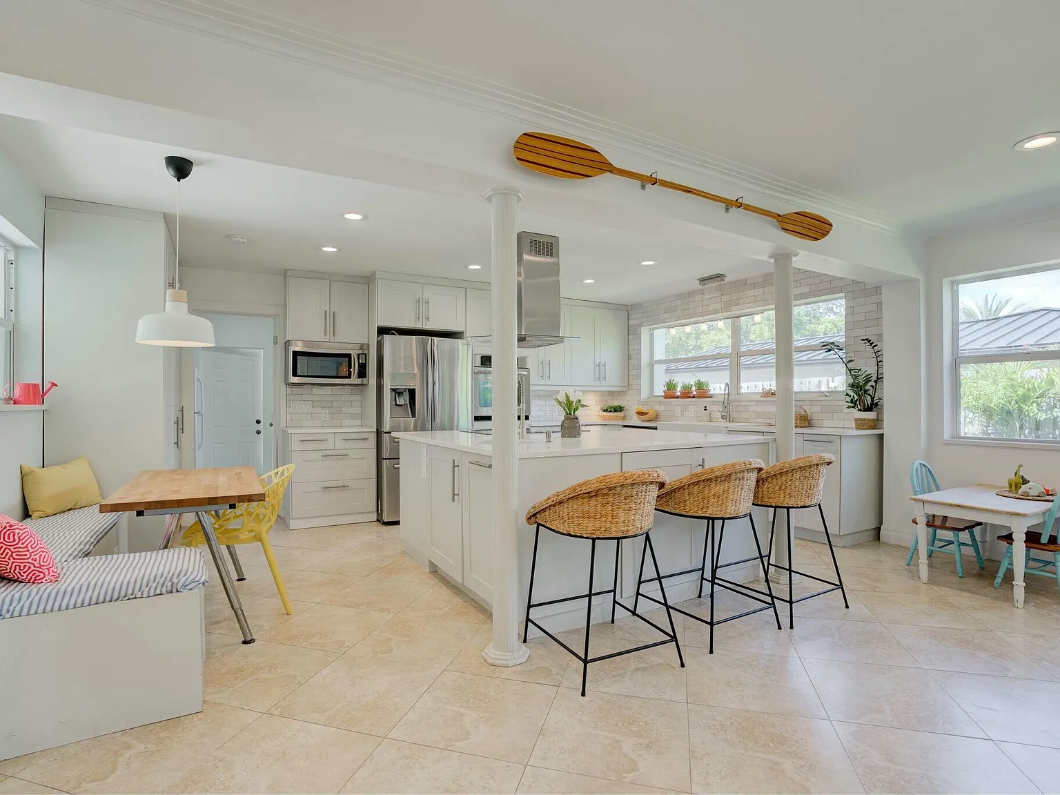 3 bed, 2.0 bath, 1880 sqft, $9,900 — Photo 1