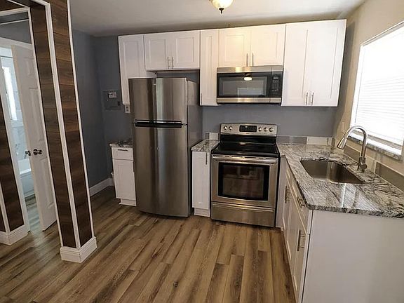 2nd image of 1237 Daytona Ave #1/2