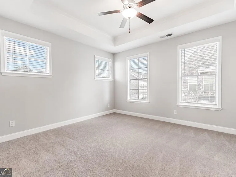 5051 Pinckney Ln — Photo 37