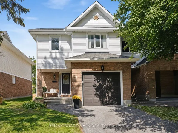 27 Woodpark Way, Ottawa, ON K2J 4C6