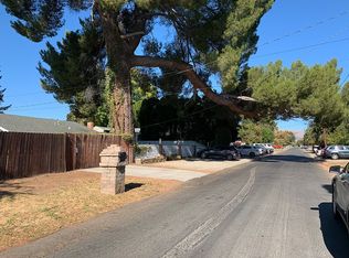 8019 Quartz Ave, Winnetka, CA 91306
