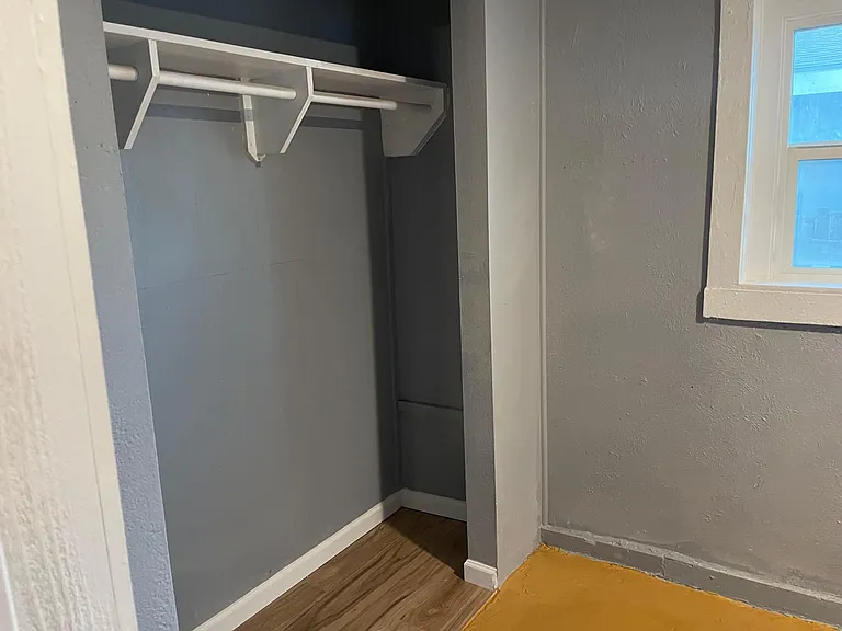 3217 James Ave — Photo 10