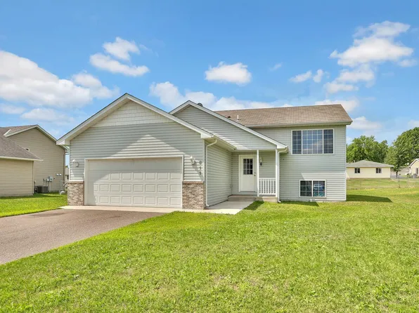 611 Jewell St, Mora, MN 55051