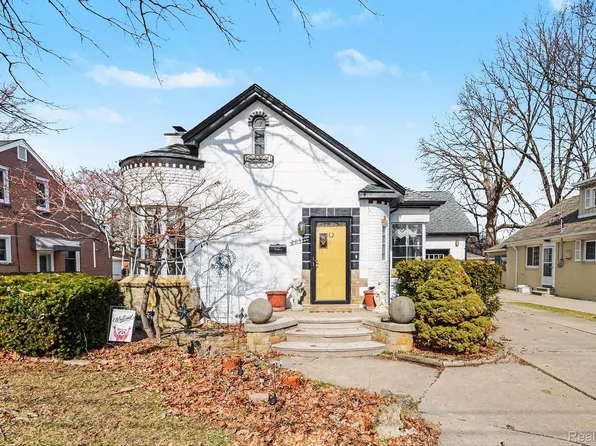 20501 Shady Lane Ave, Saint Clair Shores, MI 48080